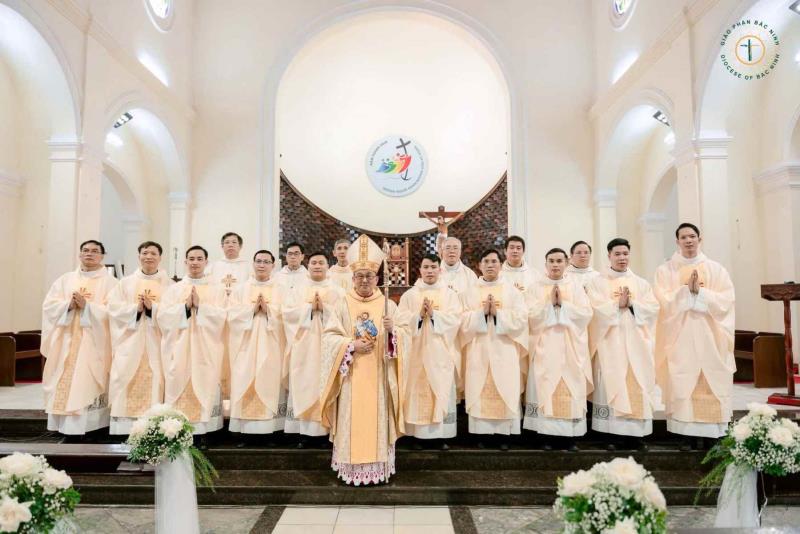 Giáo xứ Bảo Nham - Chúc mừng Cha Tân Chức quê hương