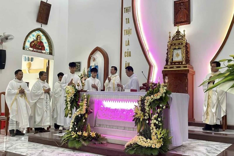 GIÁO HỌ YÊN HỘI,GIÁO XỨ BẢO NHAM - HÂN HOAN MỪNG LỄ THÁNH ANTÔN PAĐÔVA – BỔN MẠNG GIÁO HỌ